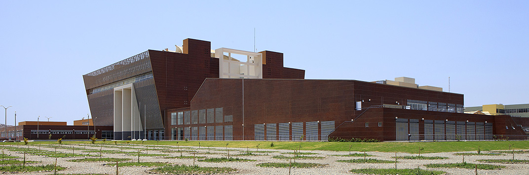 Hospital Lambayeque. Samadhi Perú Taller de Arquitectura. 2011.