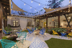VISTA EXTERIOR 3 ADRA HOSTAL