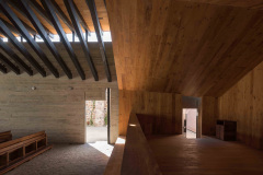 5f7f51065379805._RLJ_Chapel_RYG