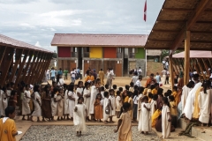 ESCUELA EN CHUQUIBAMBILLA 006