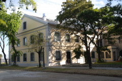 VISTA EXTERIOR 3 RECUPERACION PATRIMONIO INDUSTRIAL PLANTA CAPURRO ANCAP EDIFICIO ADMINISTRATIVO ALCOHOLES DEL URUGUAY