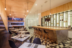 VISTA INTERIOR 7 TINTO BLANCO WINEBAR+SHOP