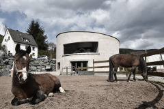 12VILLA F THE OFF THE GRID HOUSE IN THE CENTRAL HIGHLANDS OF GERMANY