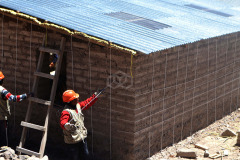 VISTA EXTERIOR 2 - VIVIENDA ALTOANDINA BIOCLIMÁTICA ECOLÓGICA Y SISMO RESISTENTE