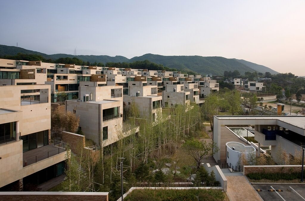 YANG-JI TOWN HOUSES