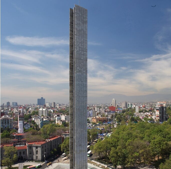ESTELA DE LUZ, MONUMENTO DEL BICENTENARIO DE LA INDEPENDENCIA DE MEXICO